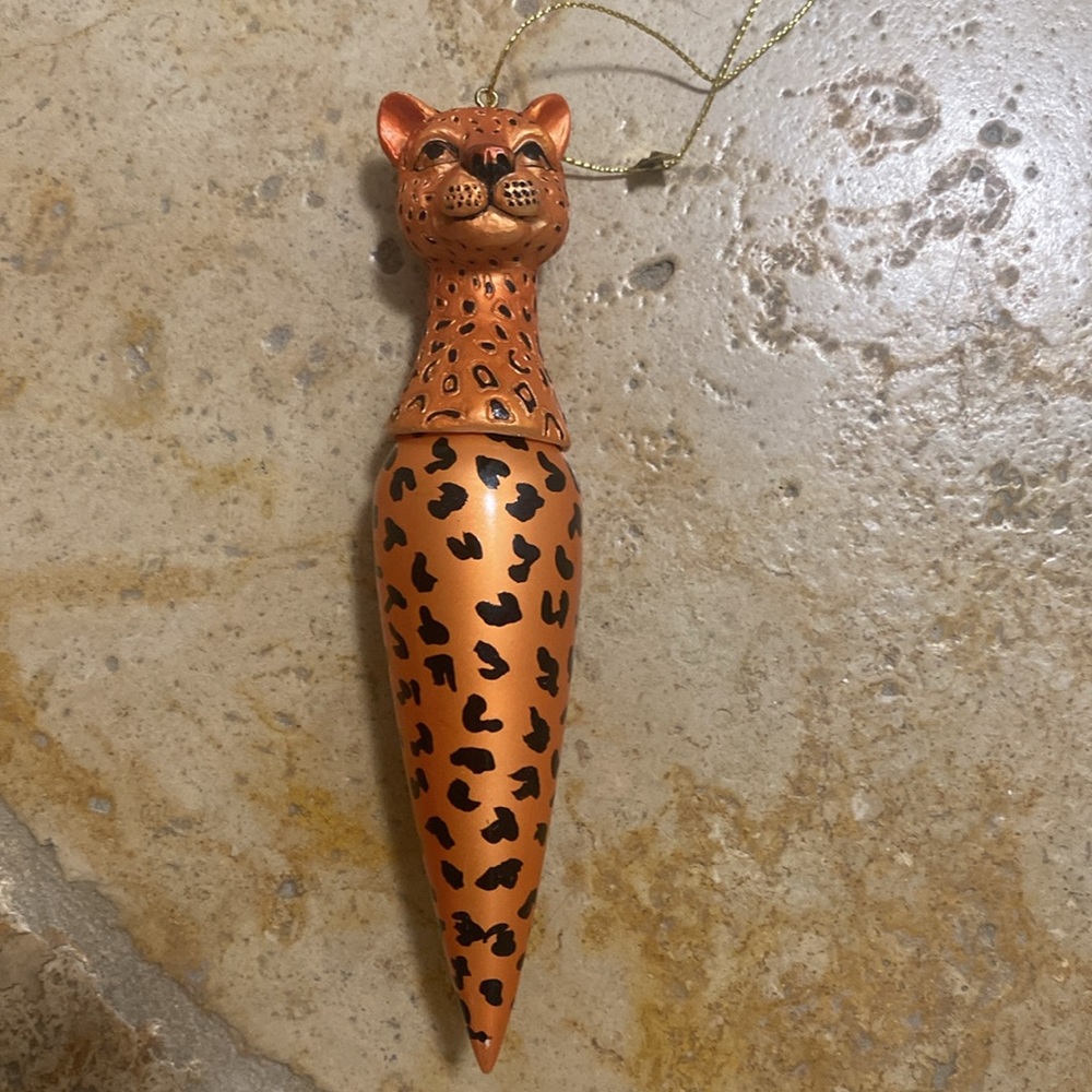 Safari Cheetah Leopard Jungle Wild Animal 6" Christmas Ornament Preowned VGPC